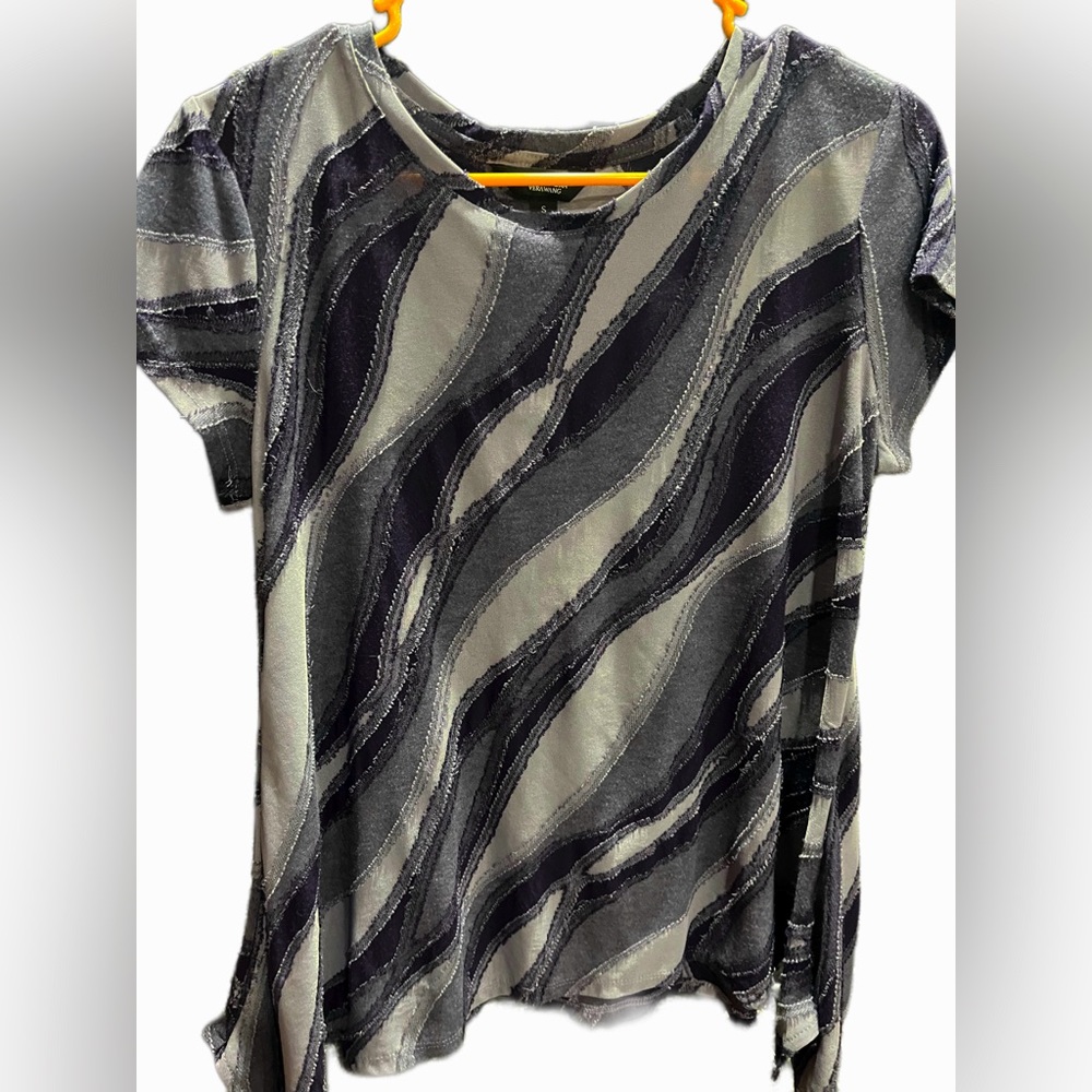 Simply Vera Vera Wang Women's Tee Shirt Top Textured Gray/dark purple Size Small